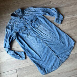 Lightweight denim casual button up shirt w/pearl snaps - women's size large